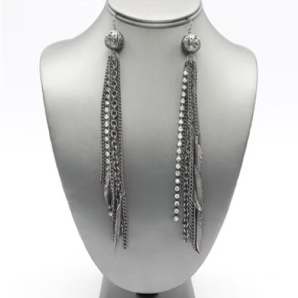 Extra Long Metal Pierced Earrings
(New)